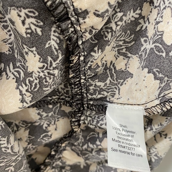 EUC Lauren Conrad floral dress size S - Picture 2 of 6